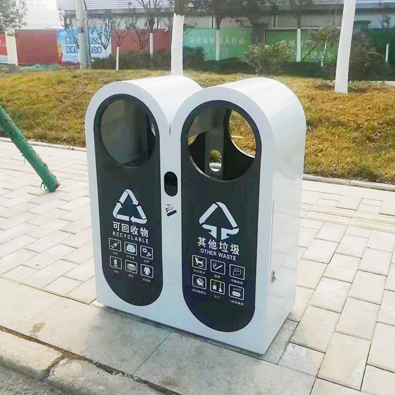 重庆公园分类垃圾桶